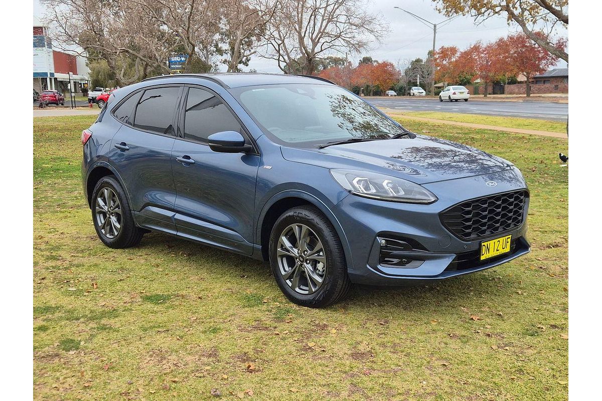 2022 Ford Escape ST-Line ZH