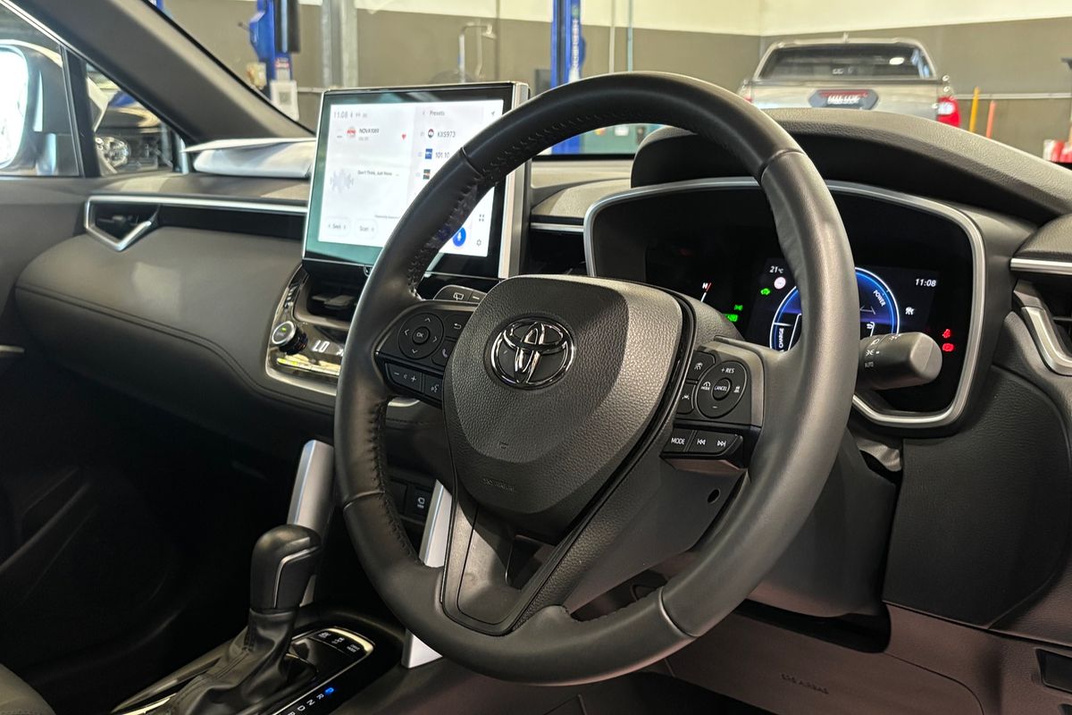 2024 Toyota Corolla Cross GXL