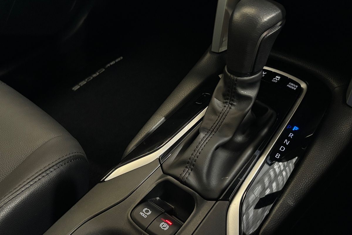 2024 Toyota Corolla Cross GXL