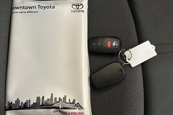 2024 Toyota Corolla Cross GXL