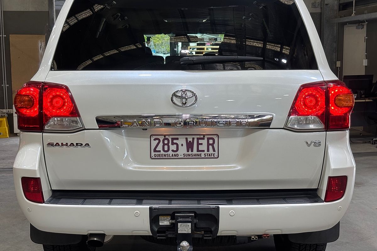 2013 Toyota Landcruiser Sahara VDJ200R