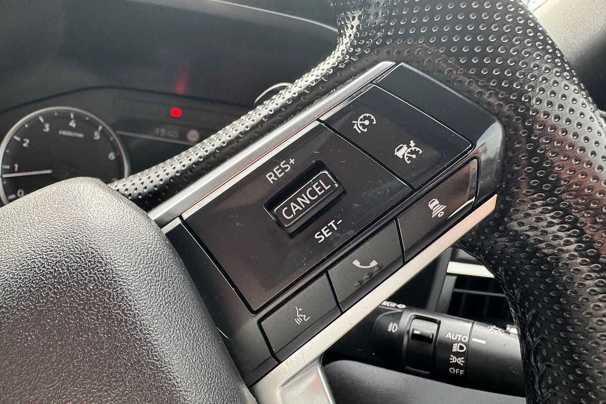 2023 Mitsubishi Outlander LS Black Edition ZM