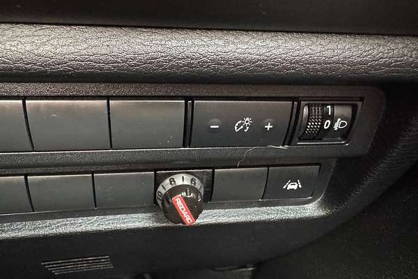 2023 Mitsubishi Outlander LS Black Edition ZM