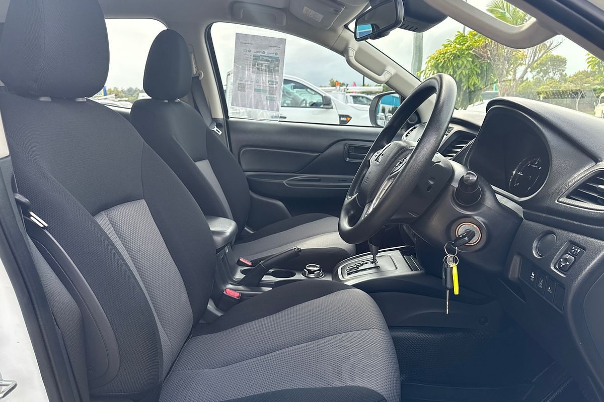 2021 Mitsubishi Triton GLX MR 4X4