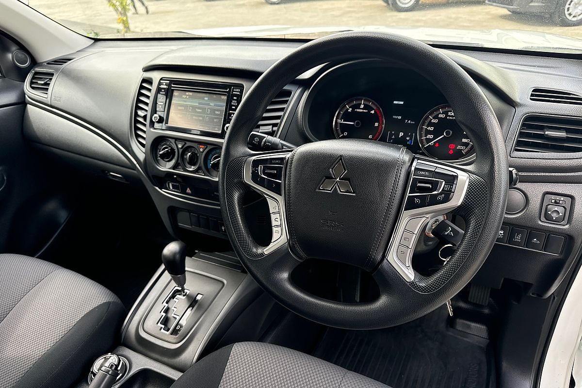 2021 Mitsubishi Triton GLX MR 4X4