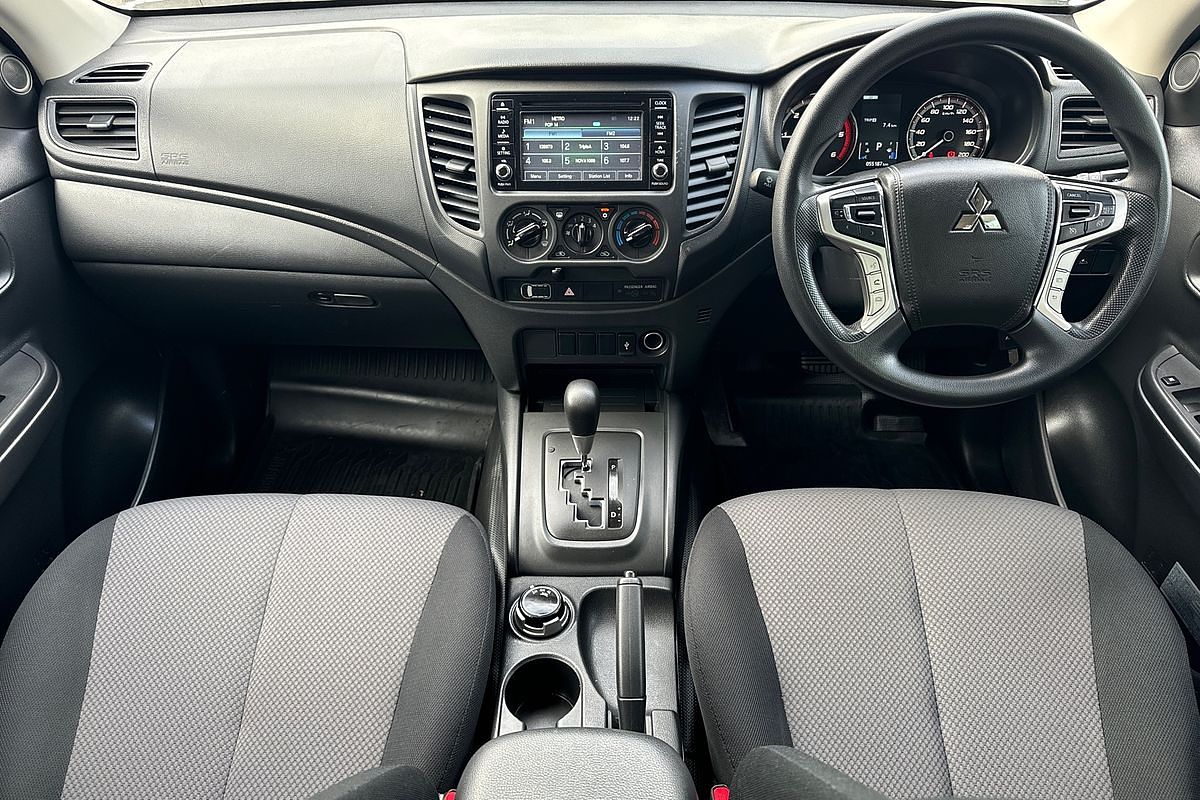 2021 Mitsubishi Triton GLX MR 4X4
