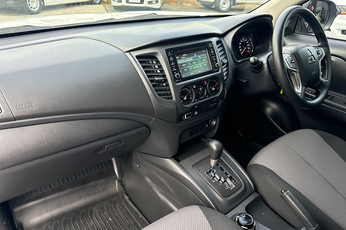 2021 Mitsubishi Triton GLX MR 4X4