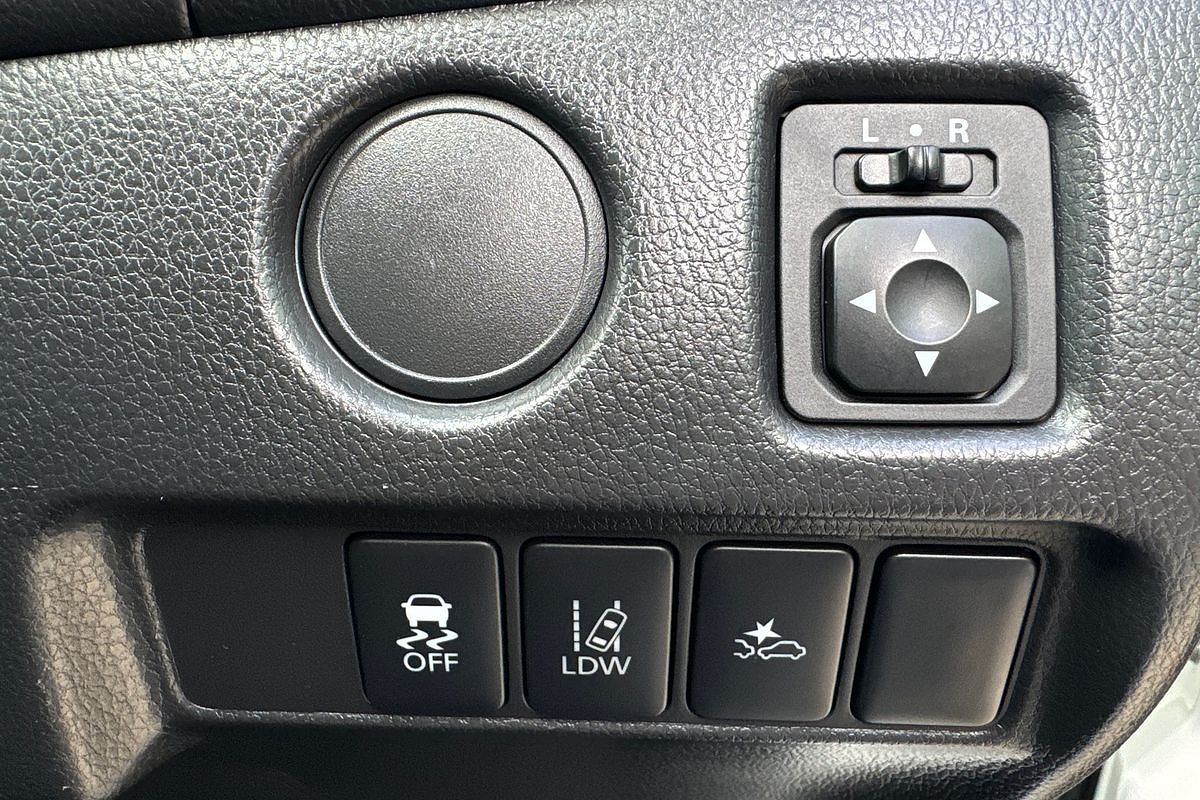 2021 Mitsubishi Triton GLX MR 4X4