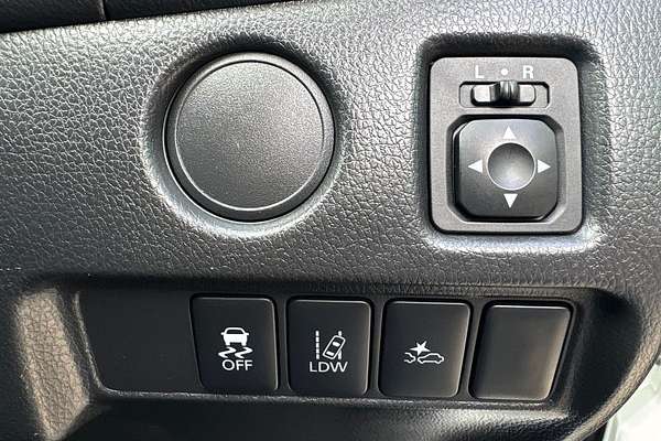 2021 Mitsubishi Triton GLX MR 4X4