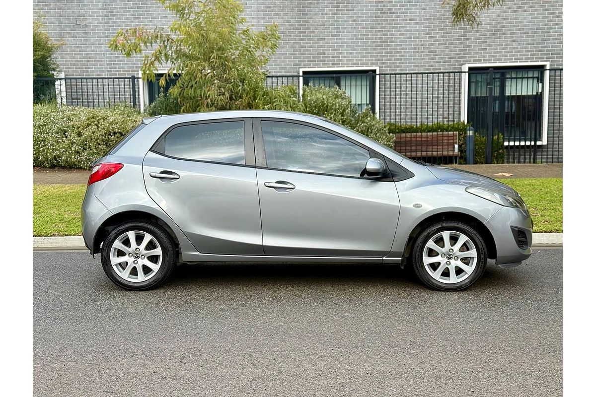 2013 Mazda 2 Neo Sport DE Series 2