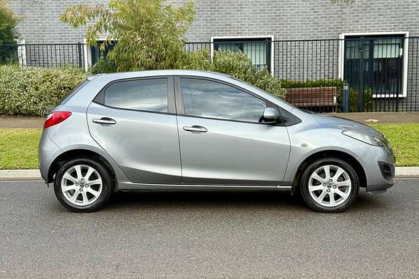 2013 Mazda 2 Neo Sport DE Series 2