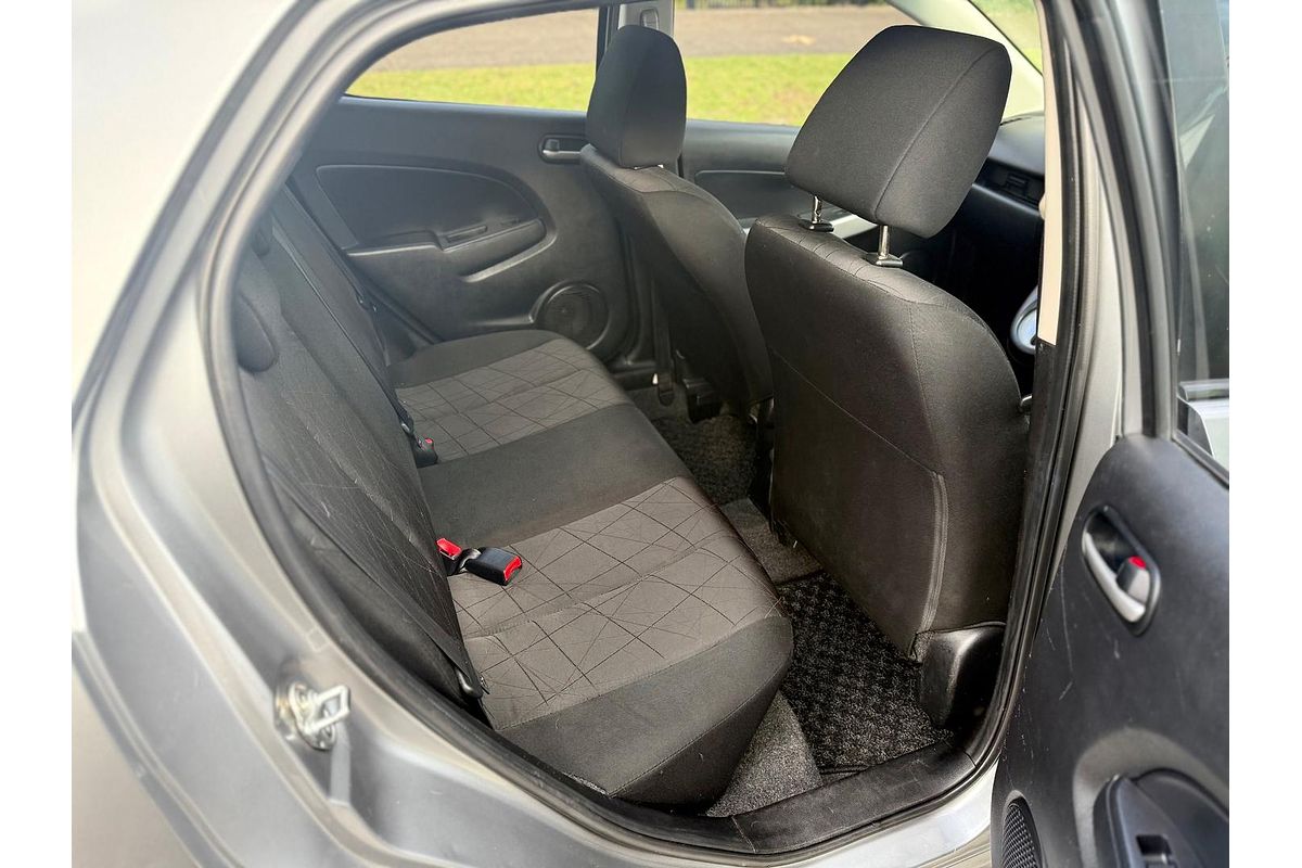 2013 Mazda 2 Neo Sport DE Series 2