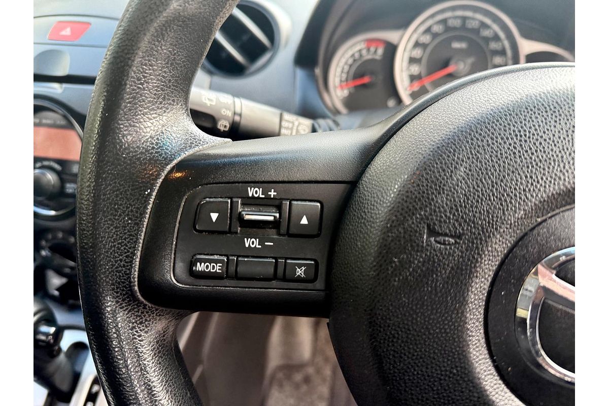 2013 Mazda 2 Neo Sport DE Series 2