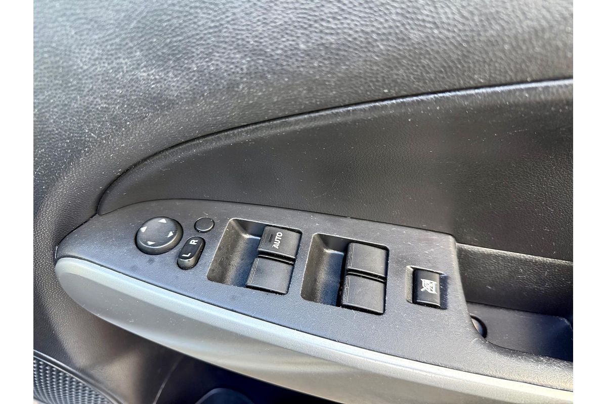 2013 Mazda 2 Neo Sport DE Series 2