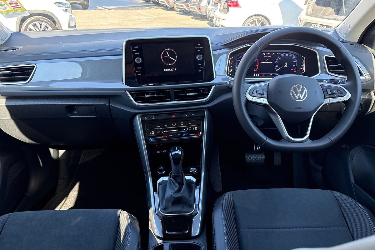 2025 Volkswagen T-Roc 110TSI Style D11