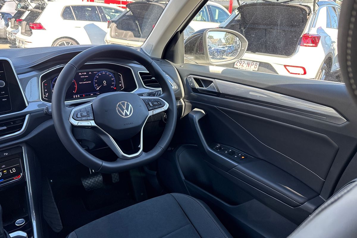 2025 Volkswagen T-Roc 110TSI Style D11