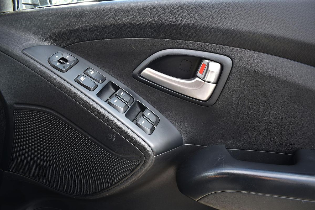 2013 Hyundai ix35 Active LM2