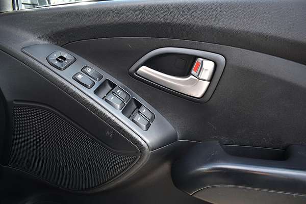 2013 Hyundai ix35 Active LM2