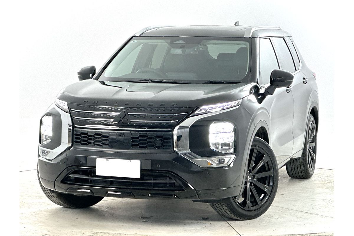 2024 Mitsubishi Outlander Exceed ZM