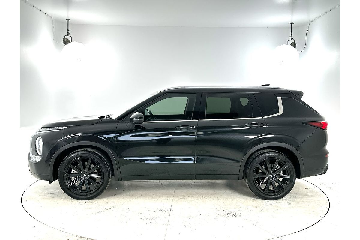 2024 Mitsubishi Outlander Exceed ZM