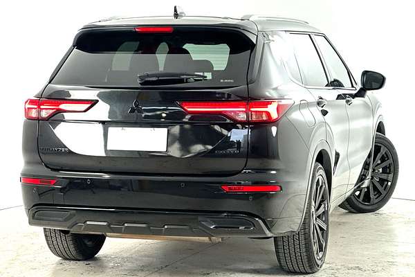 2024 Mitsubishi Outlander Exceed ZM