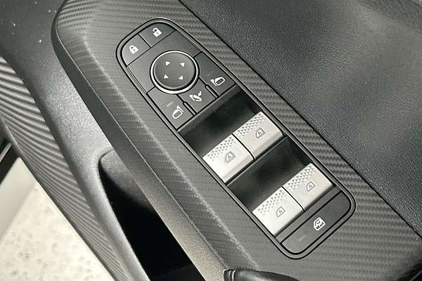 2024 Mitsubishi Outlander Exceed ZM