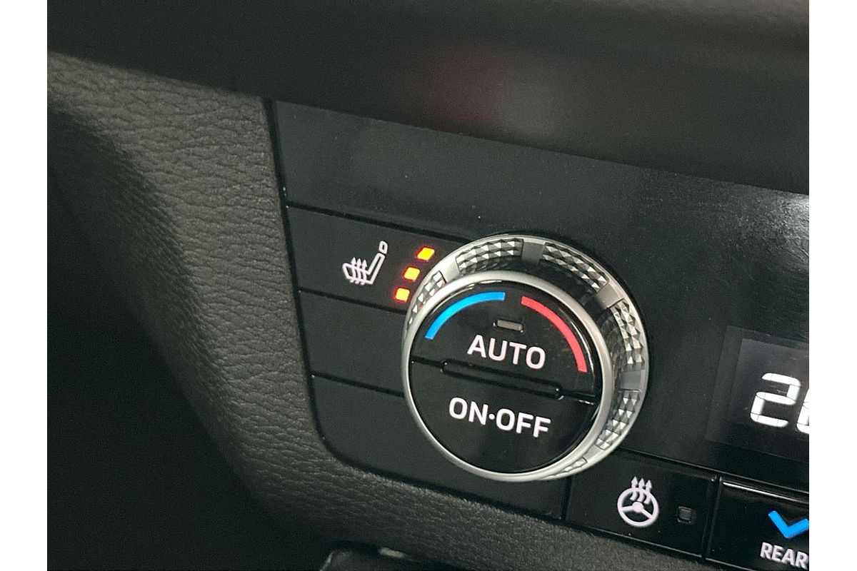 2024 Mitsubishi Outlander Exceed ZM