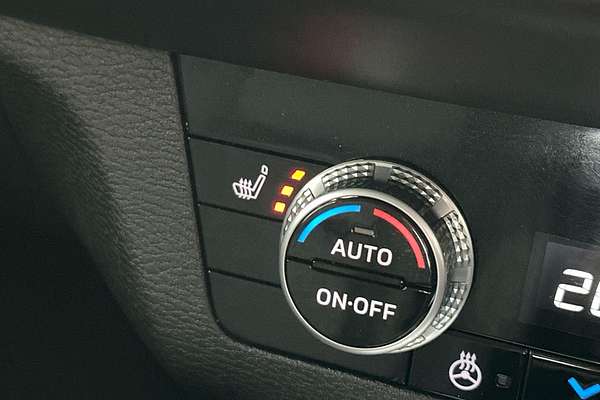 2024 Mitsubishi Outlander Exceed ZM