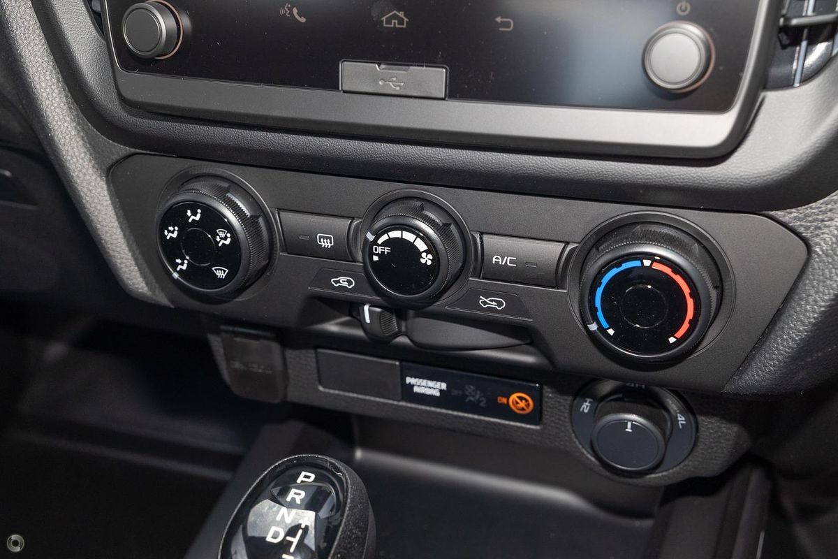 2025 Isuzu D-MAX SX 4X4