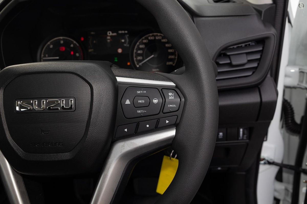 2025 Isuzu D-MAX SX 4X4
