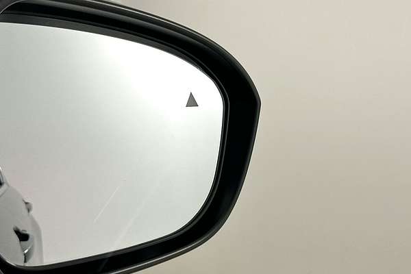 2024 Mitsubishi Outlander Exceed ZM