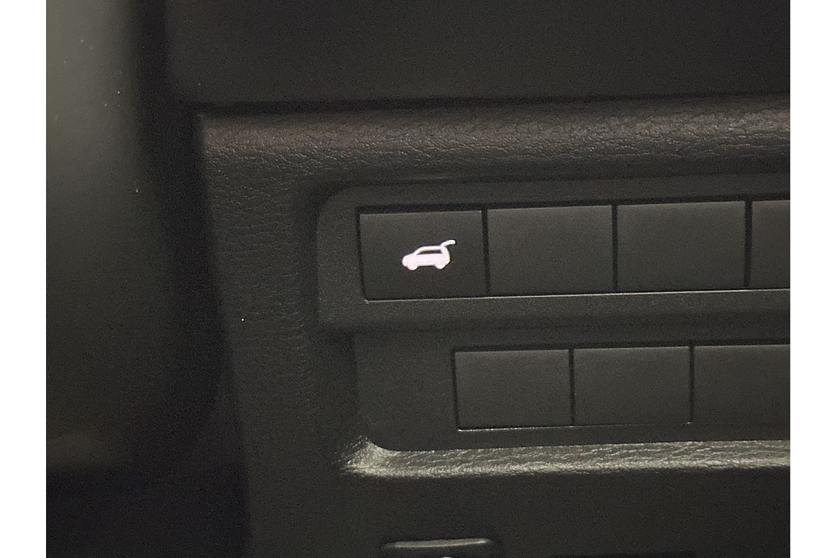 2024 Mitsubishi Outlander Exceed ZM