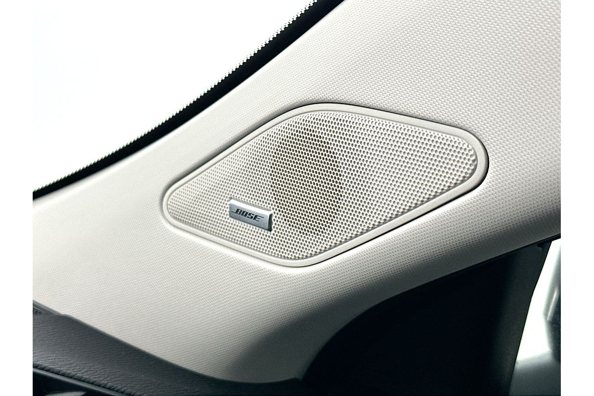2024 Mitsubishi Outlander Exceed ZM
