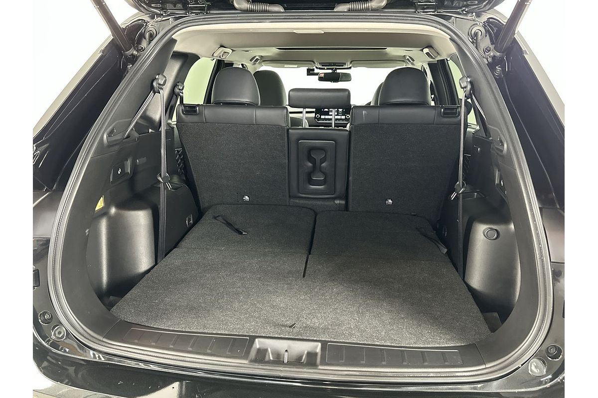 2024 Mitsubishi Outlander Exceed ZM