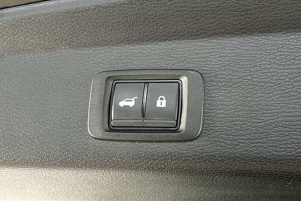 2024 Mitsubishi Outlander Exceed ZM