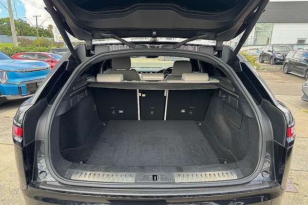 2017 Land Rover Range Rover Velar D300 SE L560