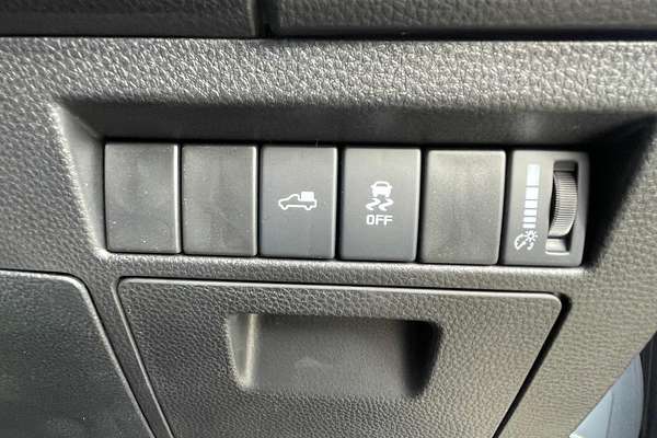 2025 Isuzu D-MAX LS-U+ 4X4
