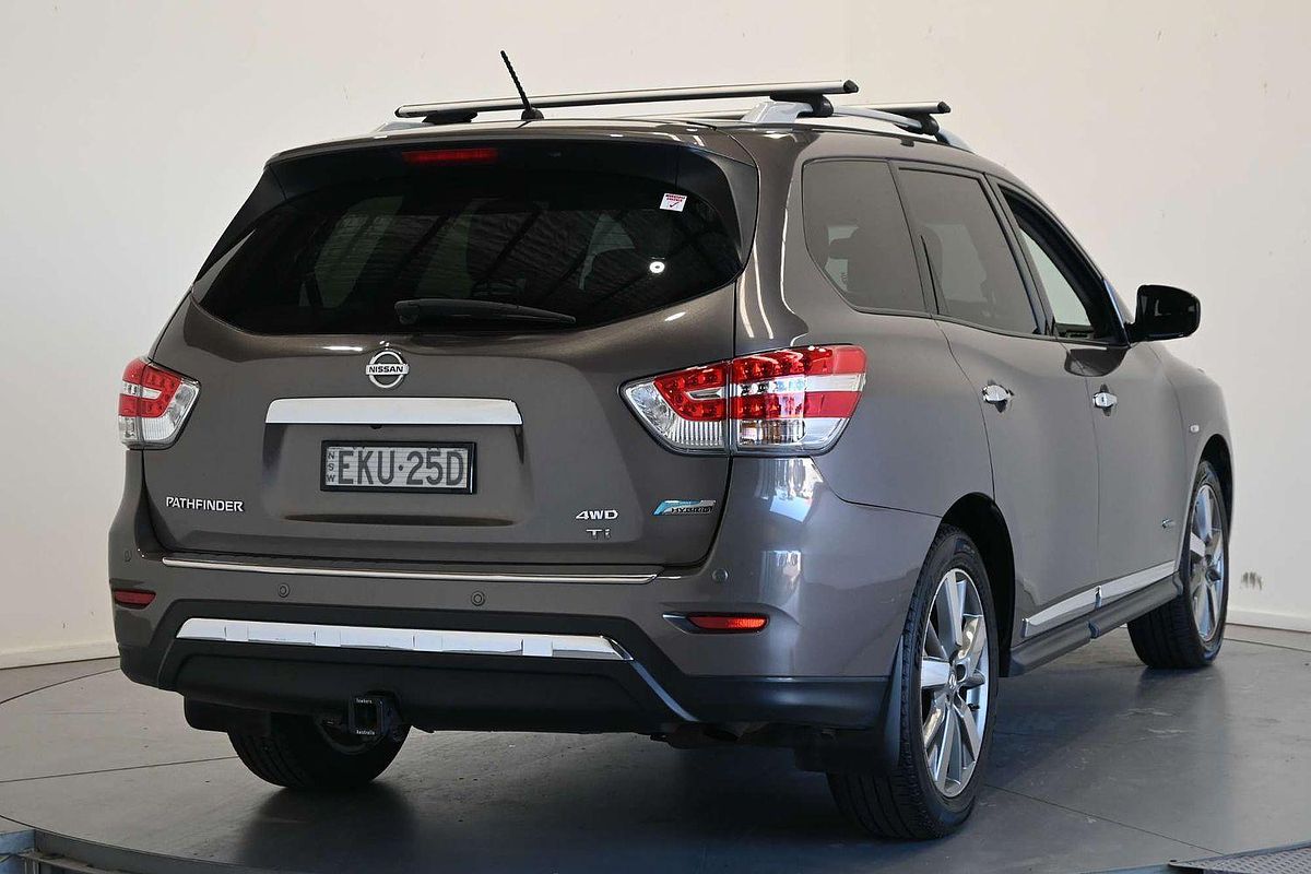2014 Nissan Pathfinder Ti R52