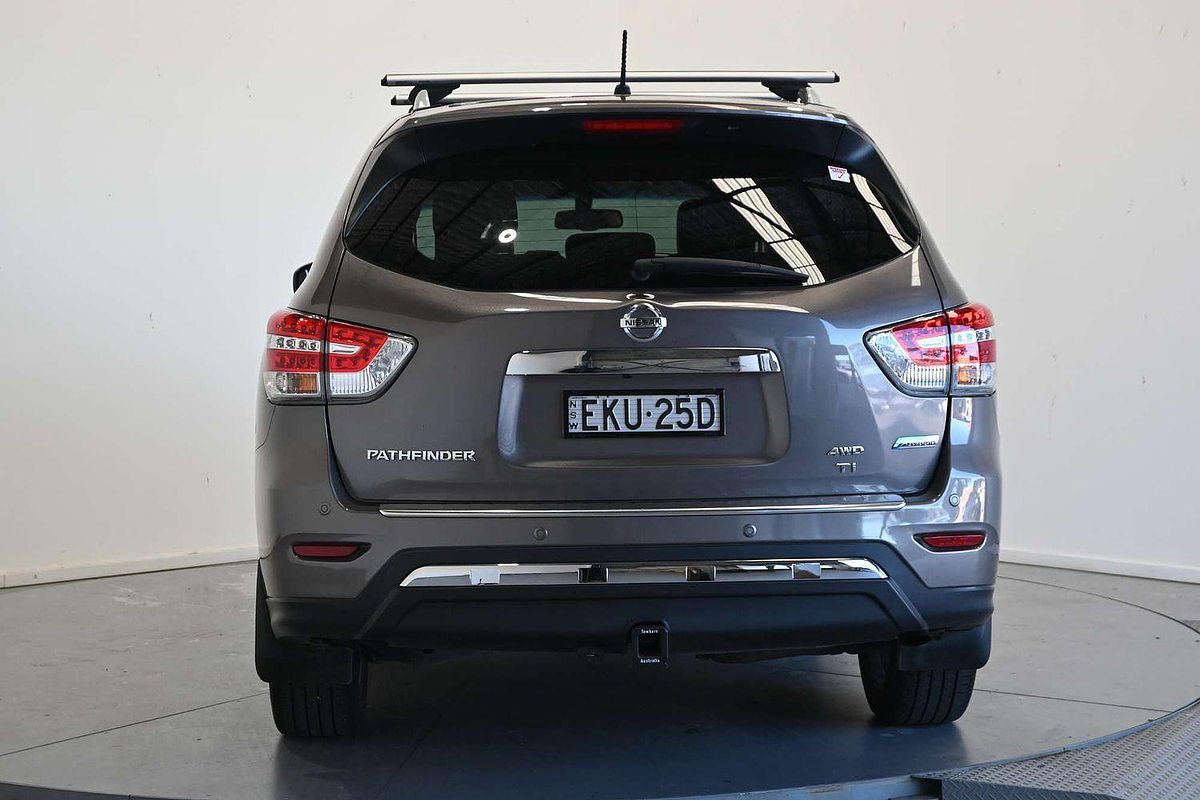 2014 Nissan Pathfinder Ti R52
