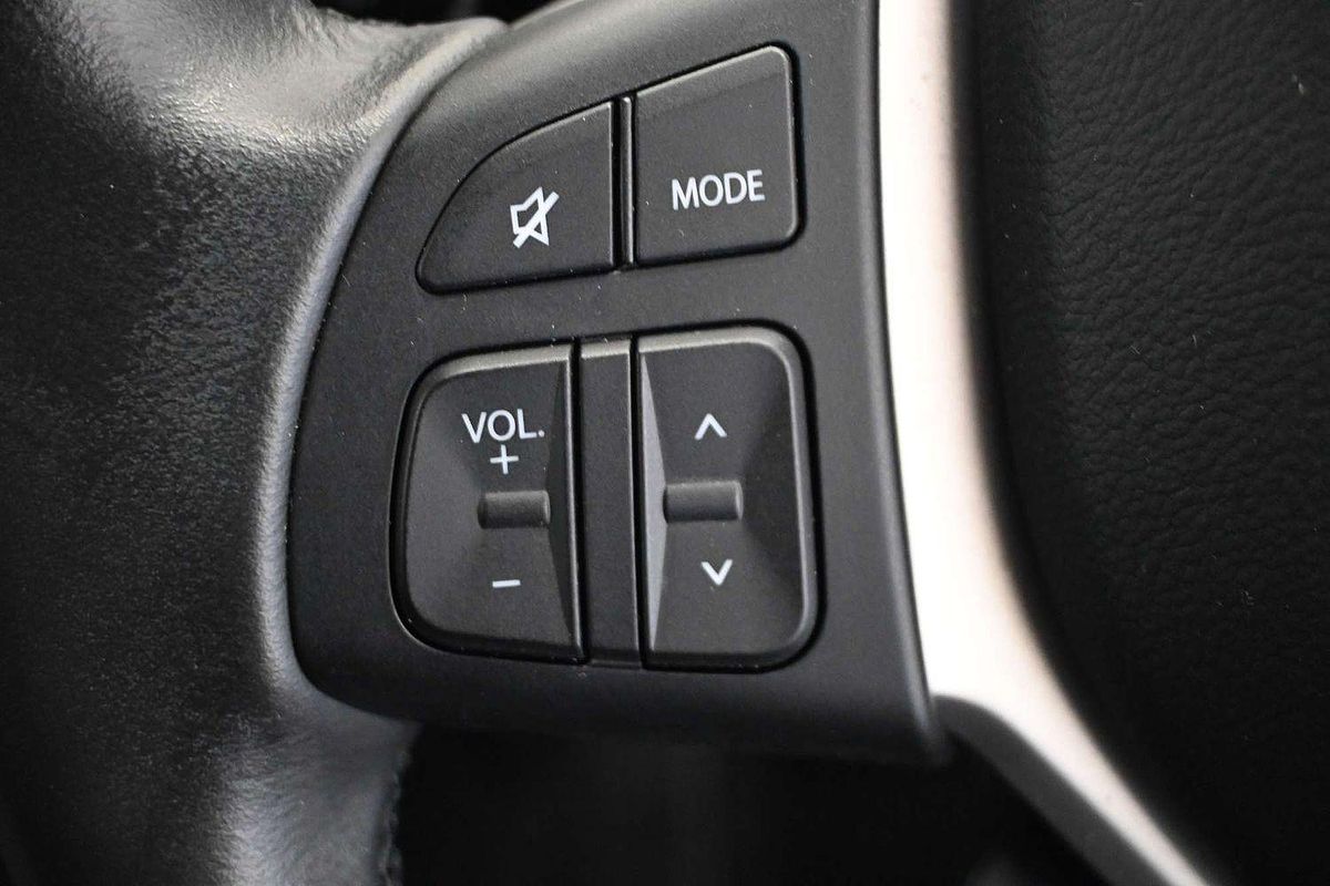 2023 Suzuki S-Cross JYB