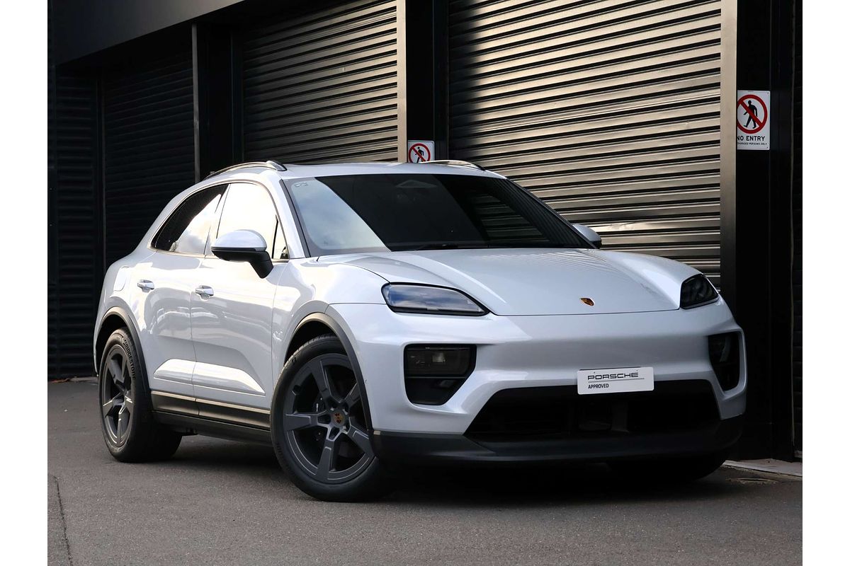 2024 Porsche Macan 4 XAB