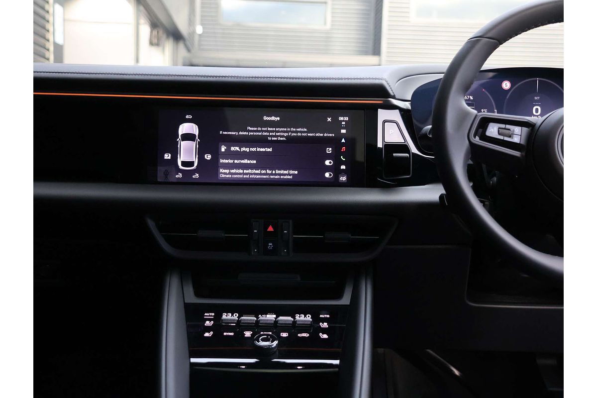 2024 Porsche Macan 4 XAB
