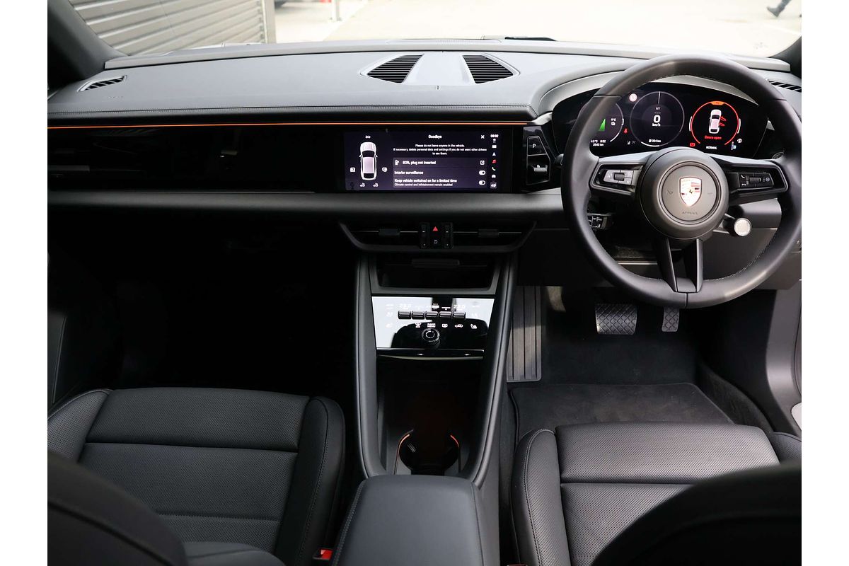 2024 Porsche Macan 4 XAB
