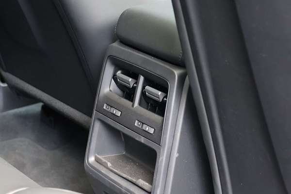 2024 Porsche Macan 4 XAB