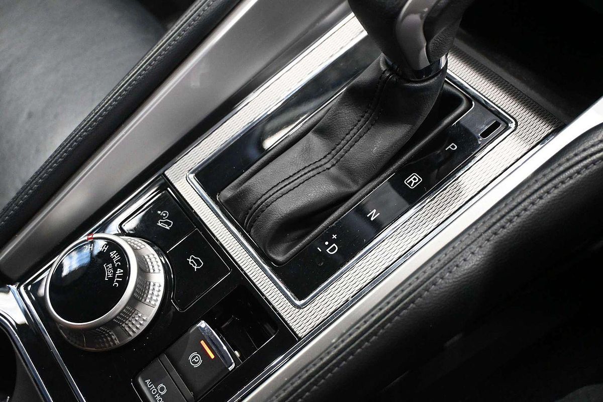 2020 Mitsubishi Pajero Sport GLX QF