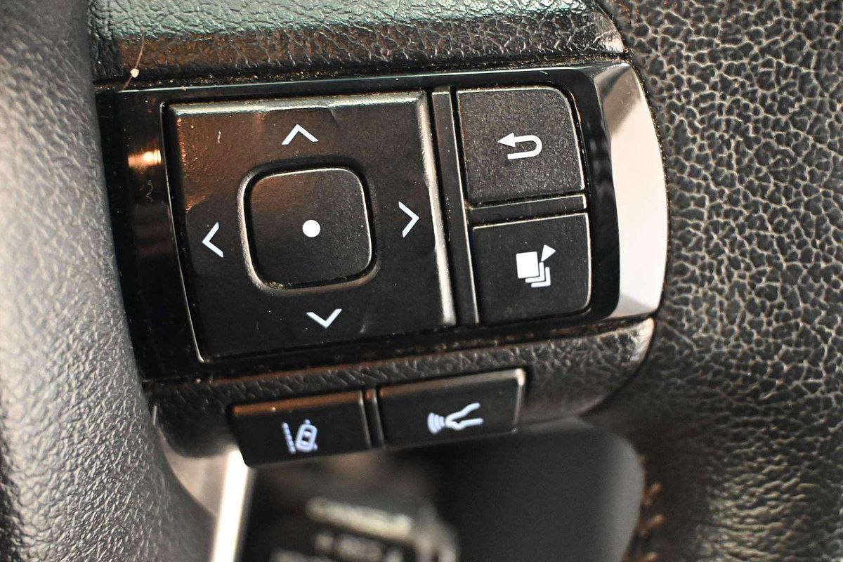 2020 Toyota Hilux SR5 GUN126R 4X4