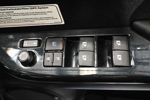 2020 Toyota Hilux SR5 GUN126R 4X4
