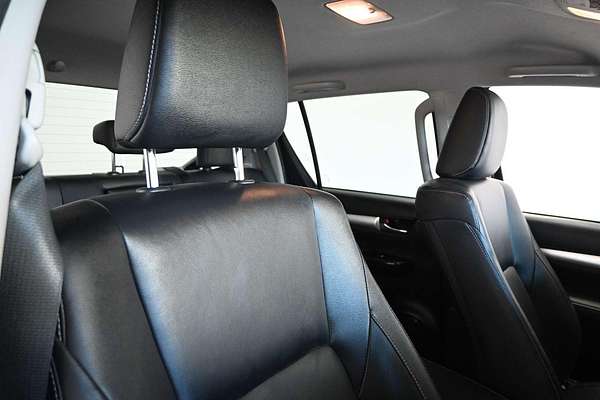 2020 Toyota Hilux SR5 GUN126R 4X4