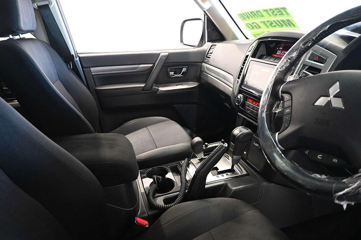 2020 Mitsubishi Pajero GLX NX