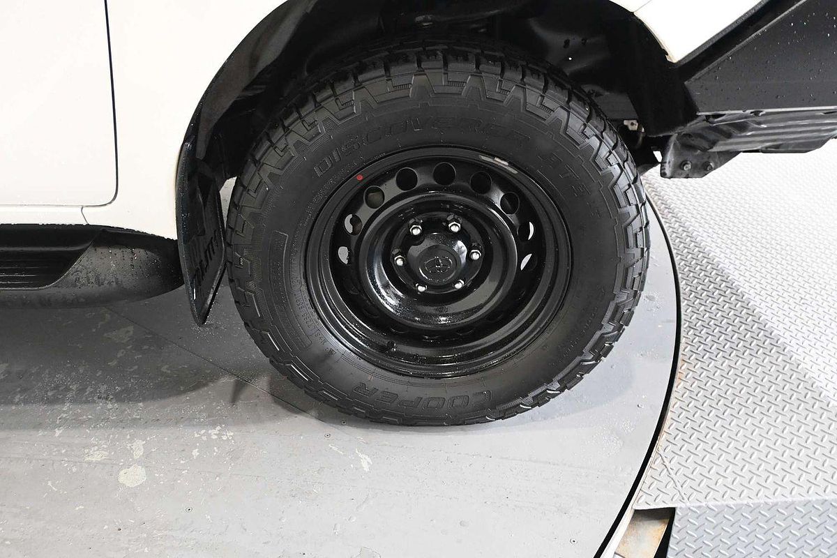 2020 Toyota Hilux SR GUN126R 4X4